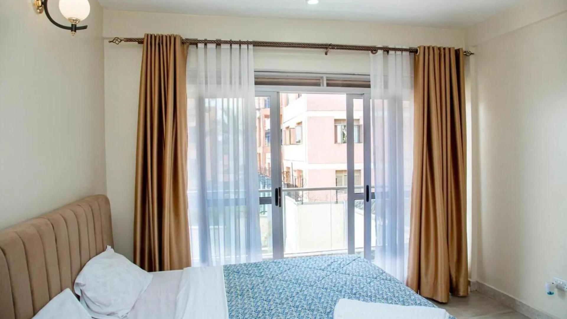 Spacious 2-Bed 2-Bath Apartment In Kampala-Muyenga